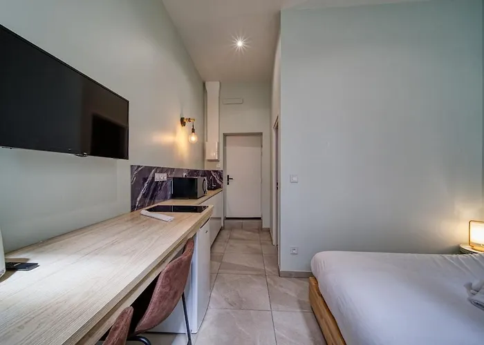 La Petite Estacade 3 *